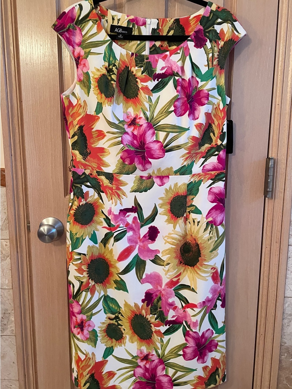 AGB Floral Sheath Dress in White, Yellow and Pink Tropical Floral
